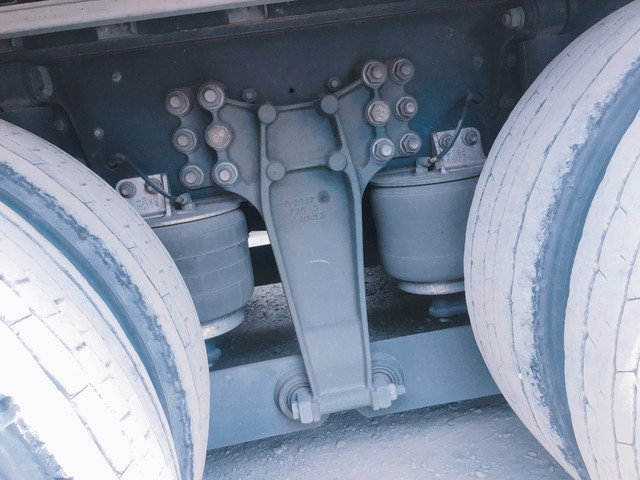 いすゞギガアルミウイング大型（10t）[写真07]