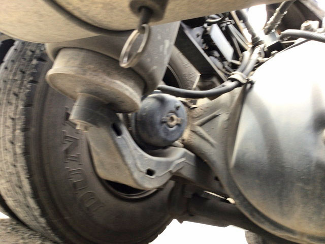 いすゞギガトレーラーヘッド（トラクターヘッド）大型（10t）[写真12]