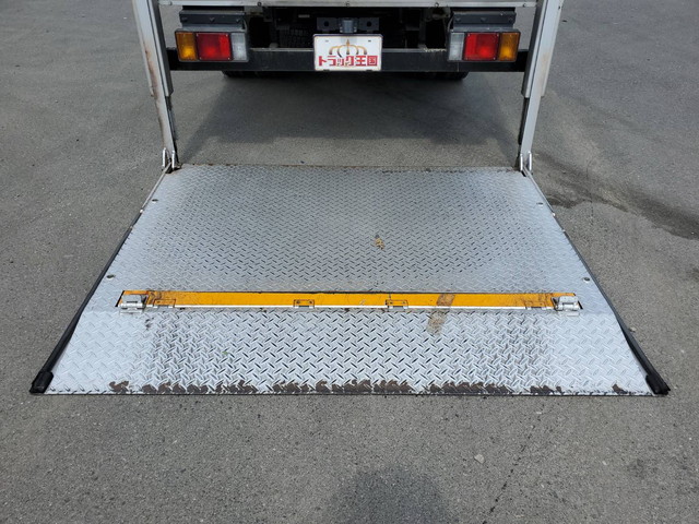 いすゞエルフアルミバン小型（2t・3t）[写真13]