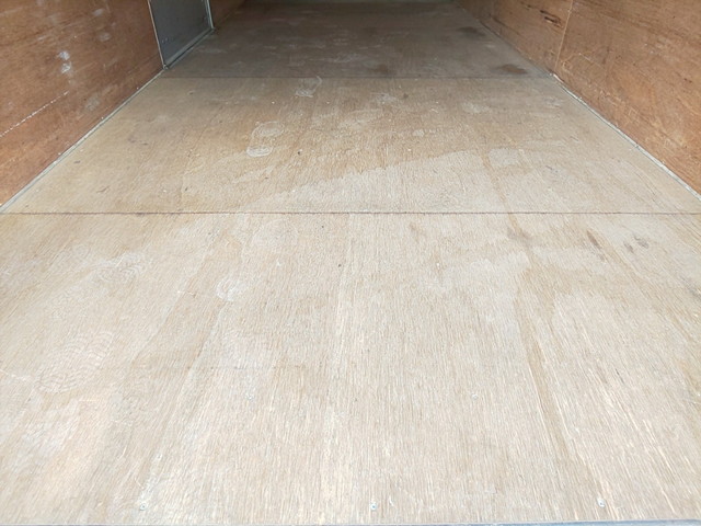 いすゞエルフアルミバン小型（2t・3t）[写真20]