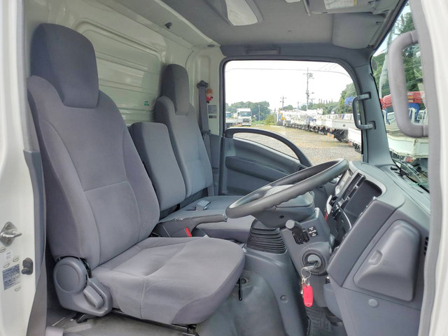 いすゞエルフアルミバン小型（2t・3t）[写真30]