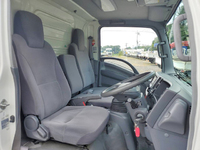 いすゞエルフアルミバン小型（2t・3t）[写真30]