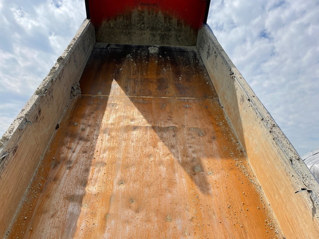 三菱ふそうスーパーグレートダンプ大型（10t）[写真03]