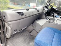 いすゞギガ冷蔵冷凍ウイング大型（10t）[写真32]