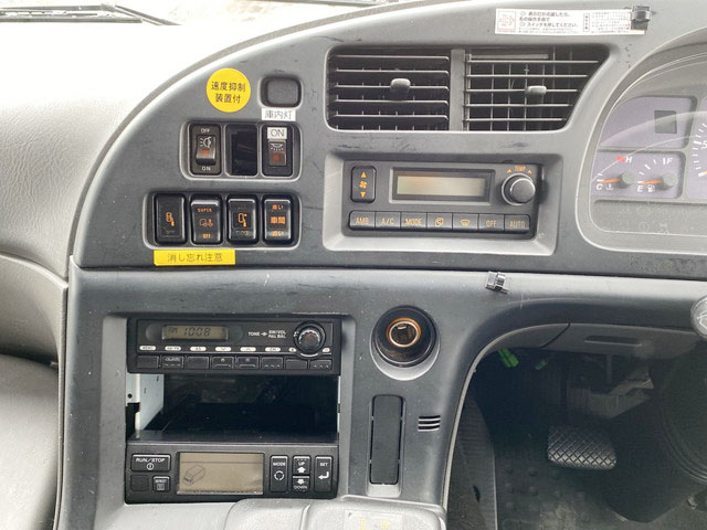 いすゞギガ冷蔵冷凍ウイング大型（10t）[写真37]