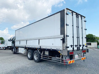 いすゞギガ冷蔵冷凍ウイング大型（10t）[写真04]