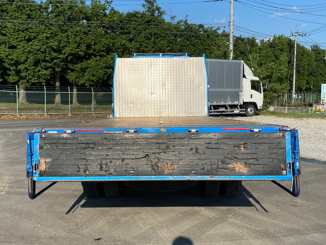 いすゞエルフ平ボディ小型（2t・3t）[写真10]