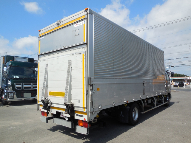 三菱ふそうファイターアルミウイング中型（4t）[写真02]