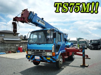 三菱ふそうファイタートラッククレーン中型（4t）[写真01]