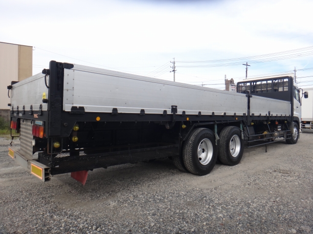 UDトラックスクオンアルミブロック大型（10t）[写真02]