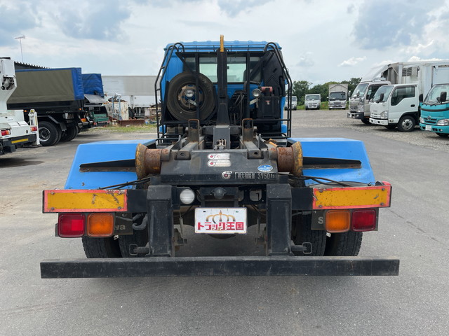 UDトラックスコンドルアームロール中型（4t）[写真11]