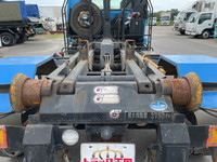 UDトラックスコンドルアームロール中型（4t）[写真12]