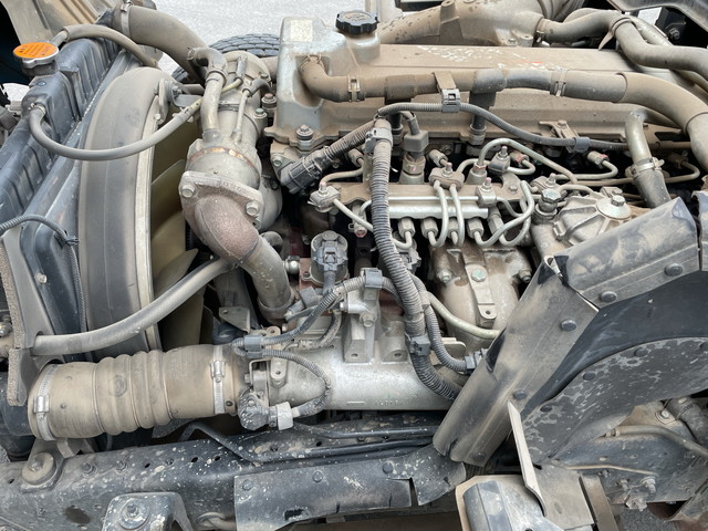 UDトラックスコンドルアームロール中型（4t）[写真22]