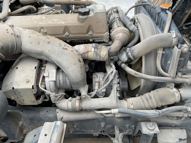 UDトラックスコンドルアームロール中型（4t）[写真23]