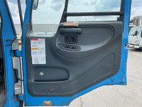 UDトラックスコンドルアームロール中型（4t）[写真26]