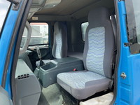 UDトラックスコンドルアームロール中型（4t）[写真29]