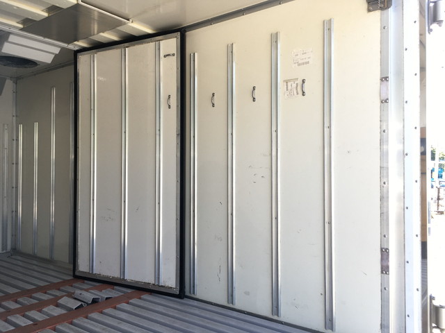 三菱ふそうキャンター冷凍車（冷蔵車）小型（2t・3t）[写真13]