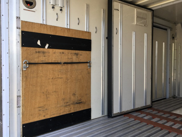 三菱ふそうキャンター冷凍車（冷蔵車）小型（2t・3t）[写真14]