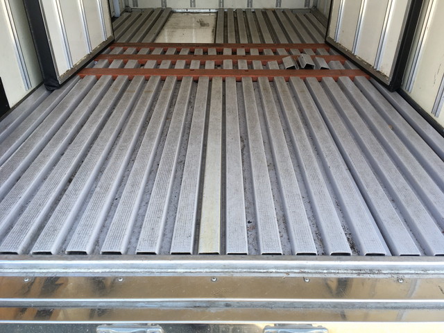 三菱ふそうキャンター冷凍車（冷蔵車）小型（2t・3t）[写真15]