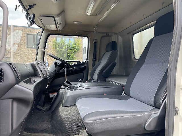 日野レンジャー冷凍車（冷蔵車）中型（4t）[写真11]