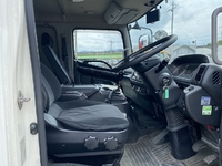 日野レンジャー冷凍車（冷蔵車）中型（4t）[写真12]