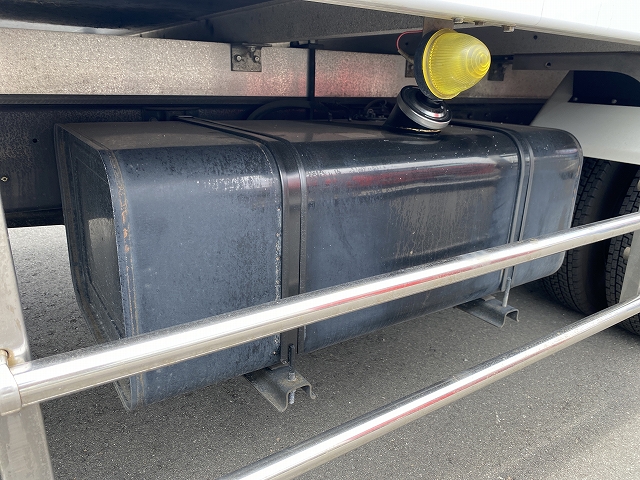 日野レンジャー冷凍車（冷蔵車）中型（4t）[写真24]