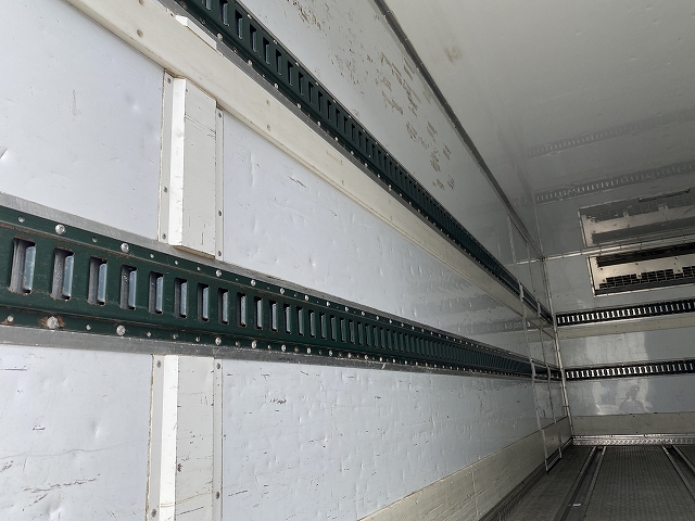 日野レンジャー冷凍車（冷蔵車）中型（4t）[写真08]