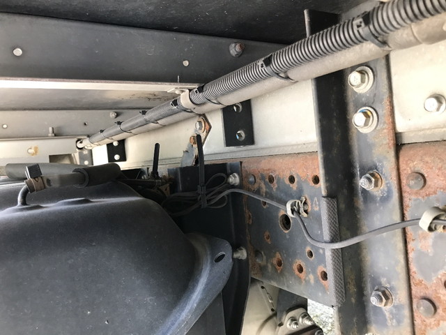 いすゞエルフ冷凍車（冷蔵車）小型（2t・3t）[写真23]