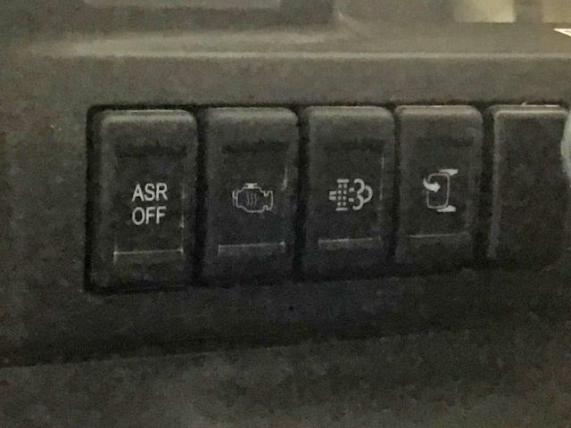 いすゞエルフダンプ小型（2t・3t）[写真27]