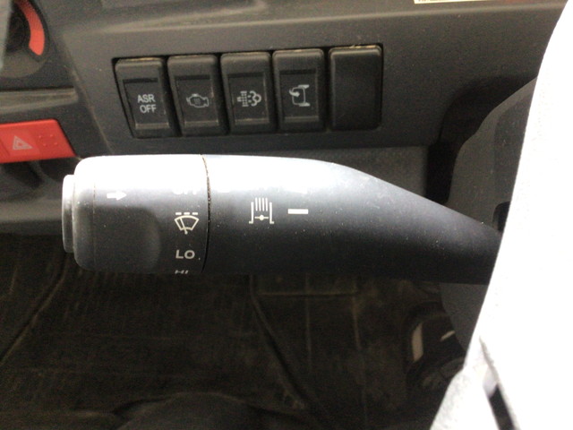 いすゞエルフダンプ小型（2t・3t）[写真28]