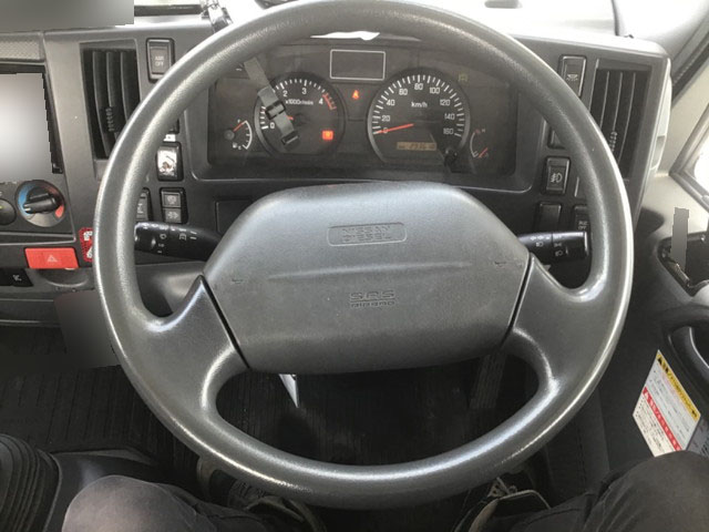 UDトラックスコンドルセーフティローダー小型（2t・3t）[写真14]