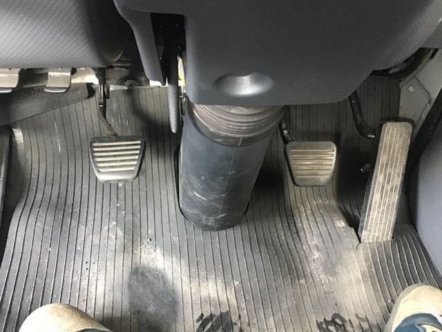 UDトラックスコンドルセーフティローダー小型（2t・3t）[写真17]