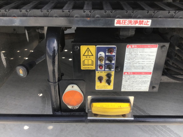 UDトラックスコンドルセーフティローダー小型（2t・3t）[写真09]