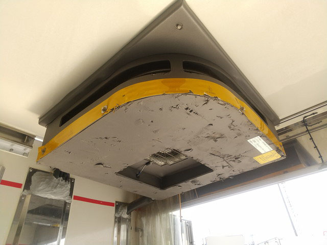 いすゞエルフ冷凍車（冷蔵車）小型（2t・3t）[写真14]