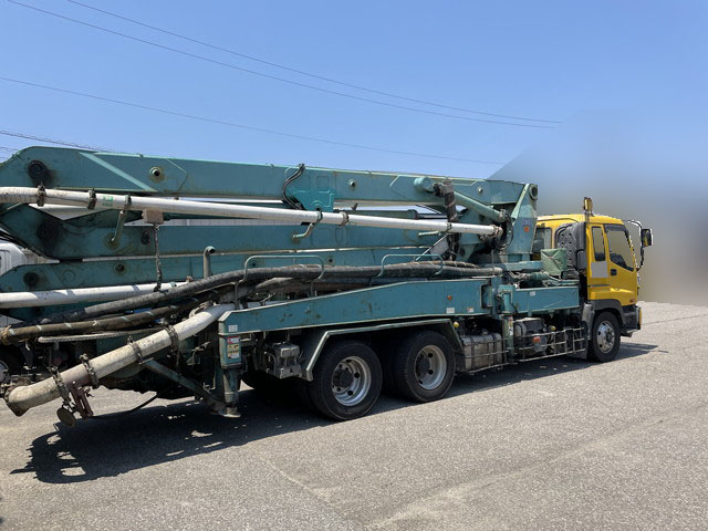 いすゞギガコンクリートポンプ車大型（10t）[写真02]