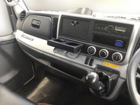 三菱ふそうキャンターアルミバン小型（2t・3t）[写真27]