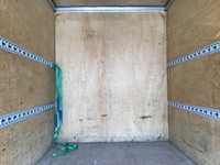 三菱ふそうキャンターアルミバン小型（2t・3t）[写真09]