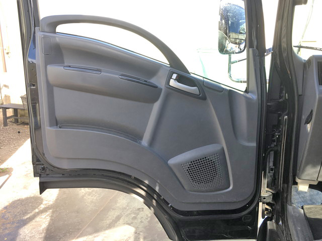 いすゞエルフアルミブロック小型（2t・3t）[写真24]