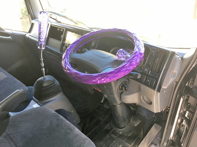 いすゞエルフアルミブロック小型（2t・3t）[写真27]