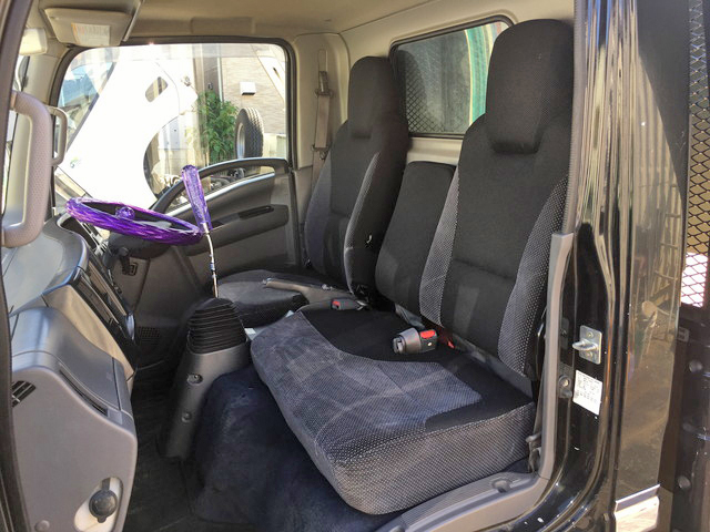 いすゞエルフアルミブロック小型（2t・3t）[写真28]