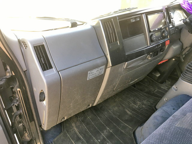 いすゞエルフアルミブロック小型（2t・3t）[写真29]