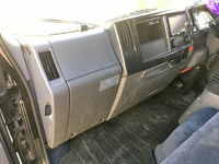 いすゞエルフアルミブロック小型（2t・3t）[写真29]