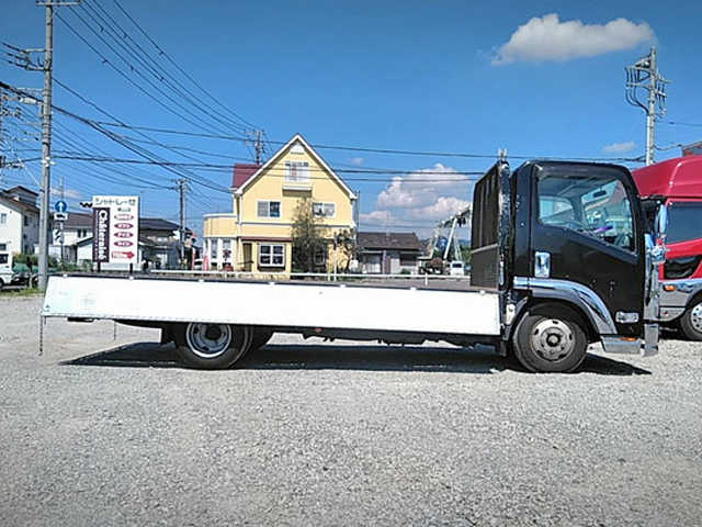 いすゞエルフアルミブロック小型（2t・3t）[写真06]