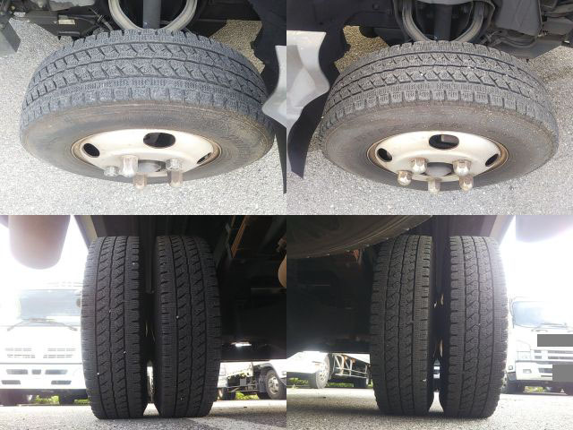 三菱ふそうキャンターアルミバン小型（2t・3t）[写真17]