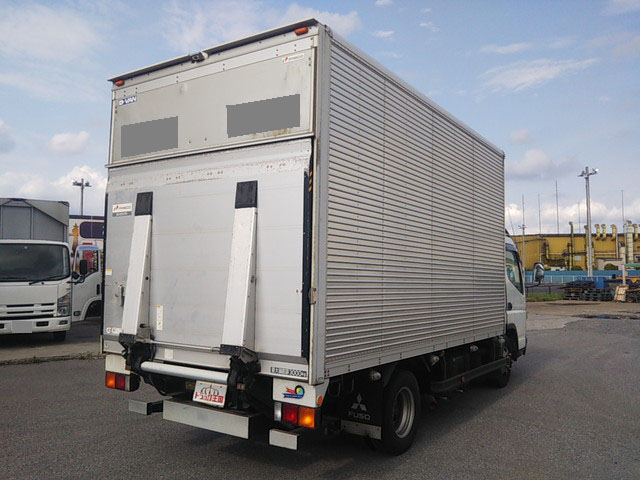 三菱ふそうキャンターアルミバン小型（2t・3t）[写真02]