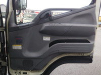 三菱ふそうキャンターアルミバン小型（2t・3t）[写真27]