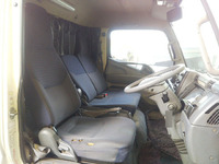 三菱ふそうキャンターアルミバン小型（2t・3t）[写真29]