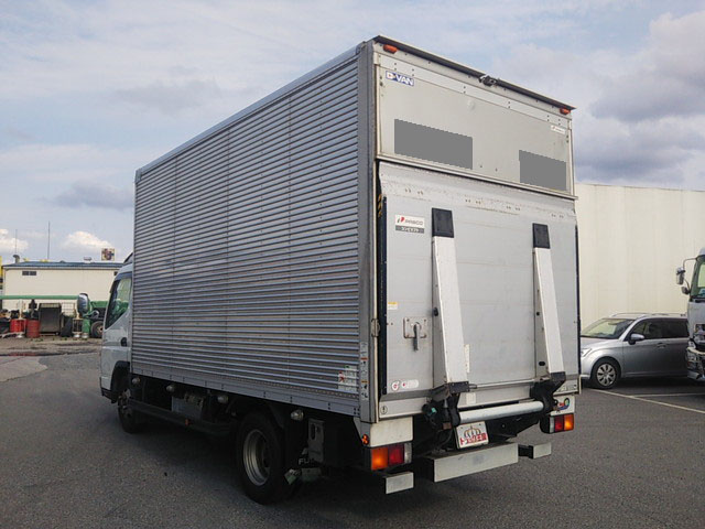 三菱ふそうキャンターアルミバン小型（2t・3t）[写真04]