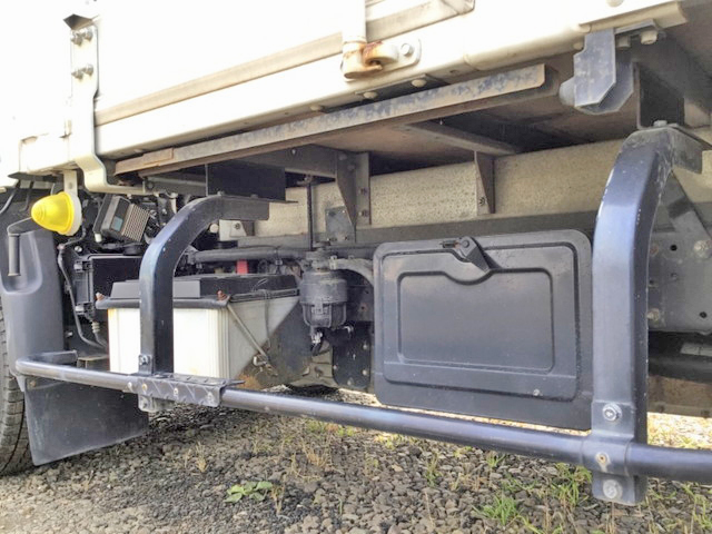 日野デュトロアルミバン小型（2t・3t）[写真15]