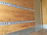 日野デュトロアルミバン小型（2t・3t）[写真09]